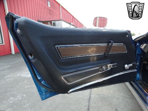 1972 Chevrolet Corvette image 101