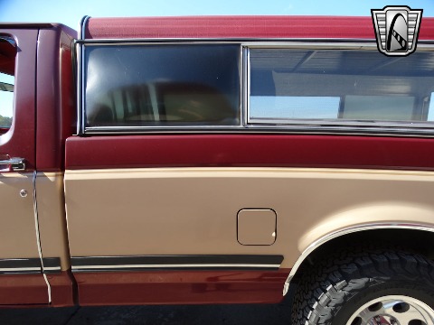 1990 Ford F150 image 32
