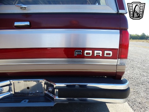 1990 Ford F150 image 36