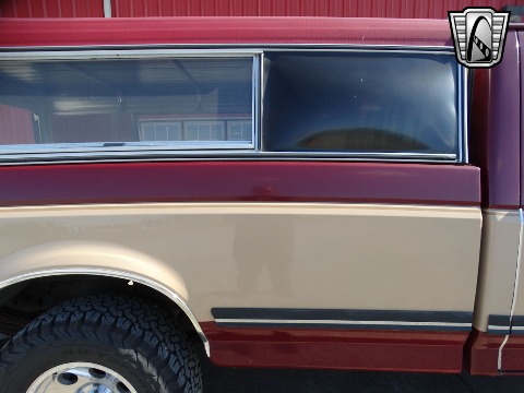 1990 Ford F150 image 38