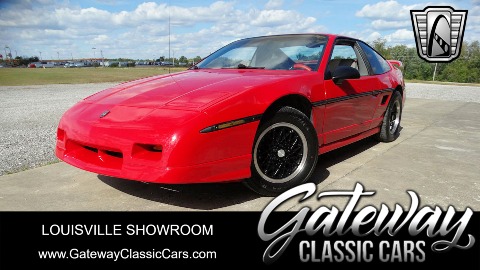 1988 Pontiac Fiero image 1