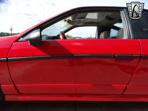 1988 Pontiac Fiero image 31