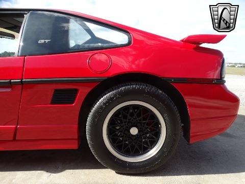 1988 Pontiac Fiero image 32