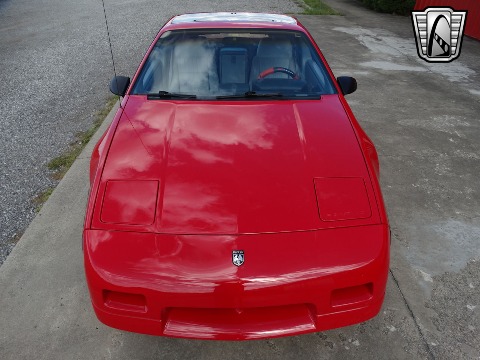 1988 Pontiac Fiero image 11