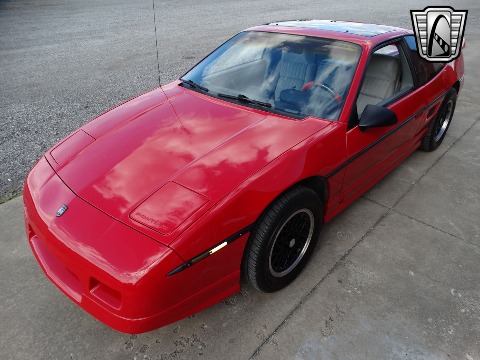 1988 Pontiac Fiero image 12