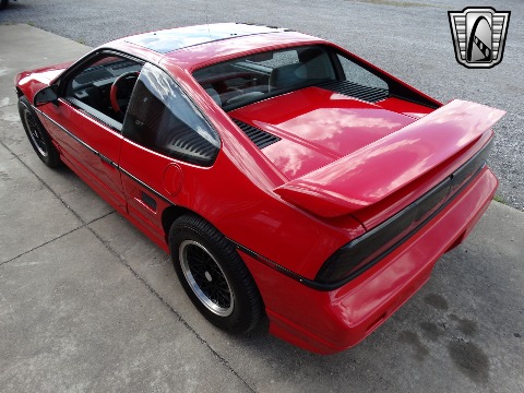 1988 Pontiac Fiero image 14