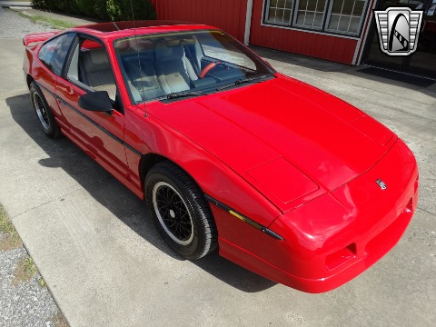 1988 Pontiac Fiero image 18