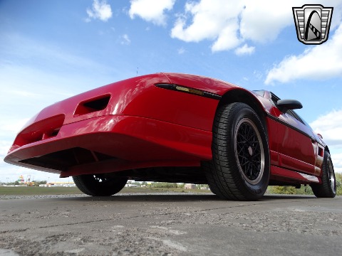 1988 Pontiac Fiero image 20