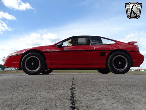 1988 Pontiac Fiero image 21