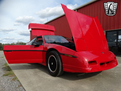 1988 Pontiac Fiero image 50