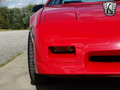 1988 Pontiac Fiero image 27