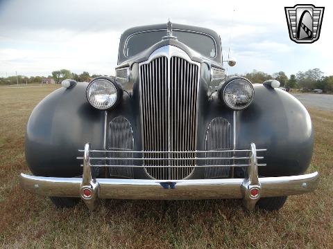 1940 Packard 120 image 3