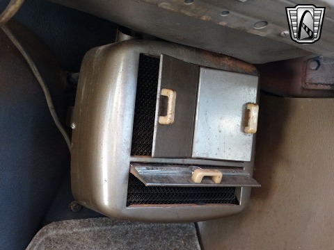 1940 Packard 120 image 122