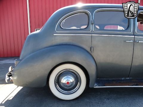 1940 Packard 120 image 45