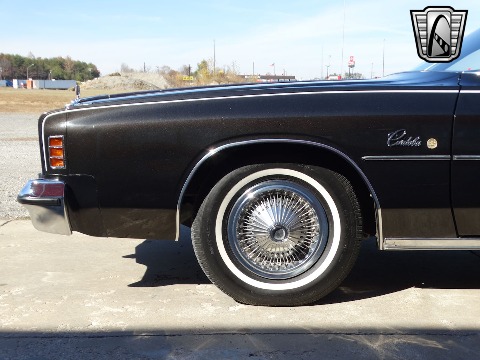 1977 Chrysler Cordoba image 30