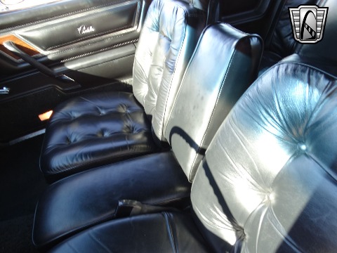 1977 Chrysler Cordoba image 110