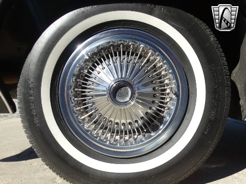 1977 Chrysler Cordoba image 40