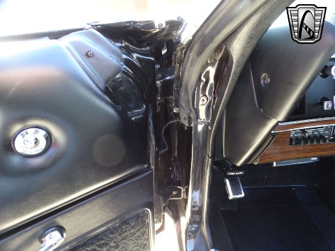 1977 Chrysler Cordoba image 93