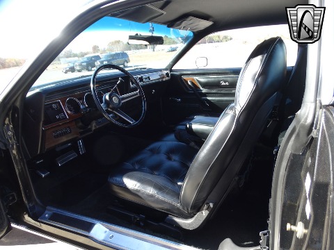 1977 Chrysler Cordoba image 96