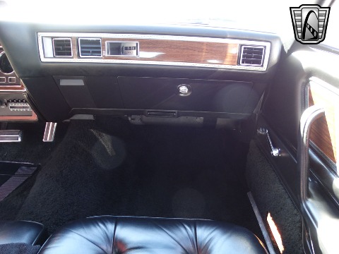 1977 Chrysler Cordoba image 102