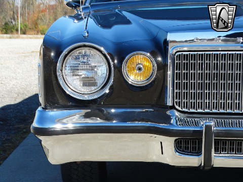 1977 Chrysler Cordoba image 27