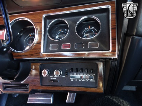 1977 Chrysler Cordoba image 106