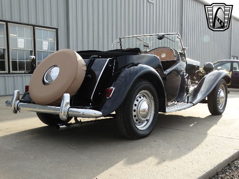 1952 MG TD image 16