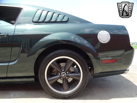 2008 Ford Mustang image 32