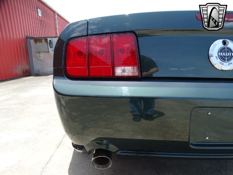 2008 Ford Mustang image 33