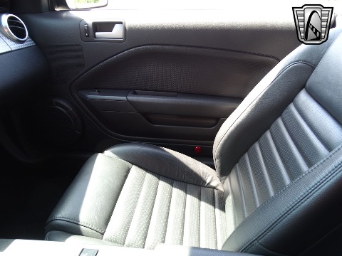 2008 Ford Mustang image 115