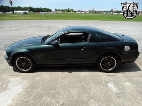 2008 Ford Mustang image 13
