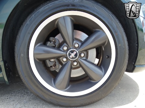 2008 Ford Mustang image 39