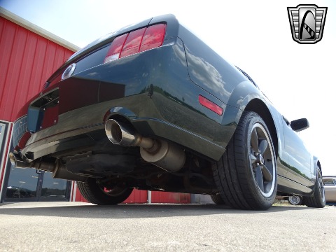 2008 Ford Mustang image 24