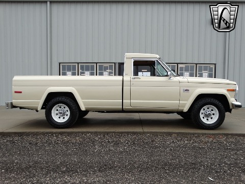 1984 Jeep J10 image 9