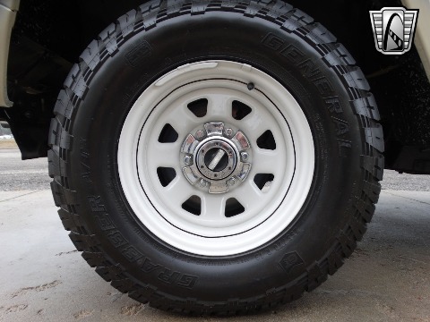 1984 Jeep J10 image 42