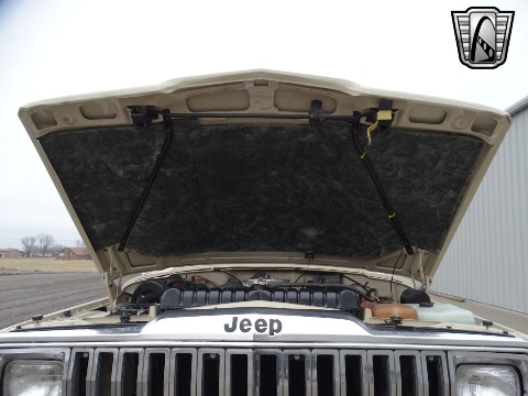 1984 Jeep J10 image 94