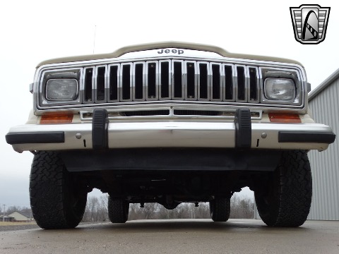 1984 Jeep J10 image 19