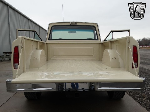 1984 Jeep J10 image 49