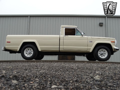 1984 Jeep J10 image 25
