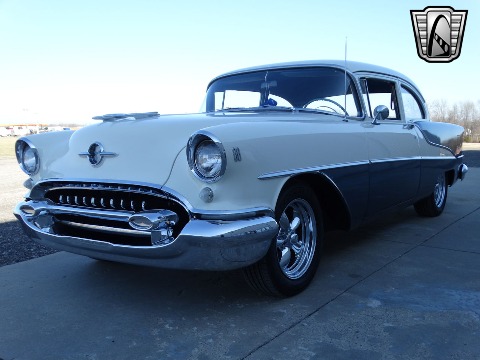 1955 Oldsmobile Delta 88 image 4