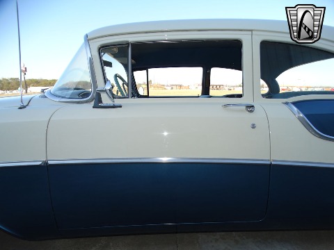 1955 Oldsmobile Delta 88 image 31