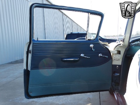 1955 Oldsmobile Delta 88 image 95