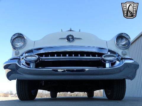 1955 Oldsmobile Delta 88 image 19