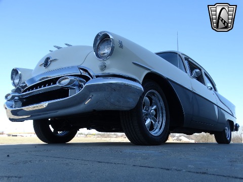 1955 Oldsmobile Delta 88 image 20