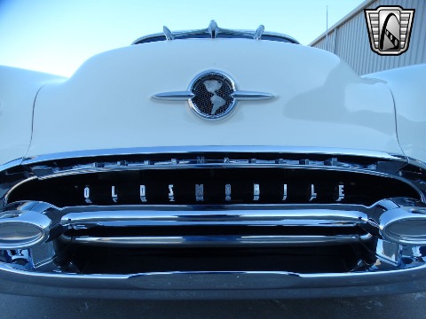 1955 Oldsmobile Delta 88 image 28