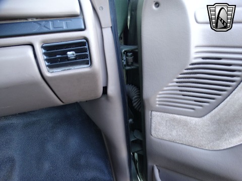 1997 Ford F250 image 127
