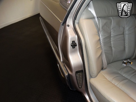 1996 Cadillac Fleetwood image 133