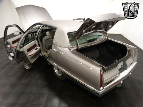 1996 Cadillac Fleetwood image 56