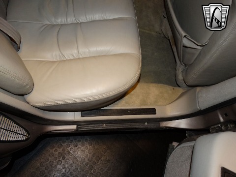 1996 Cadillac Fleetwood image 134