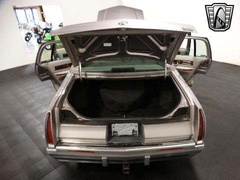 1996 Cadillac Fleetwood image 57